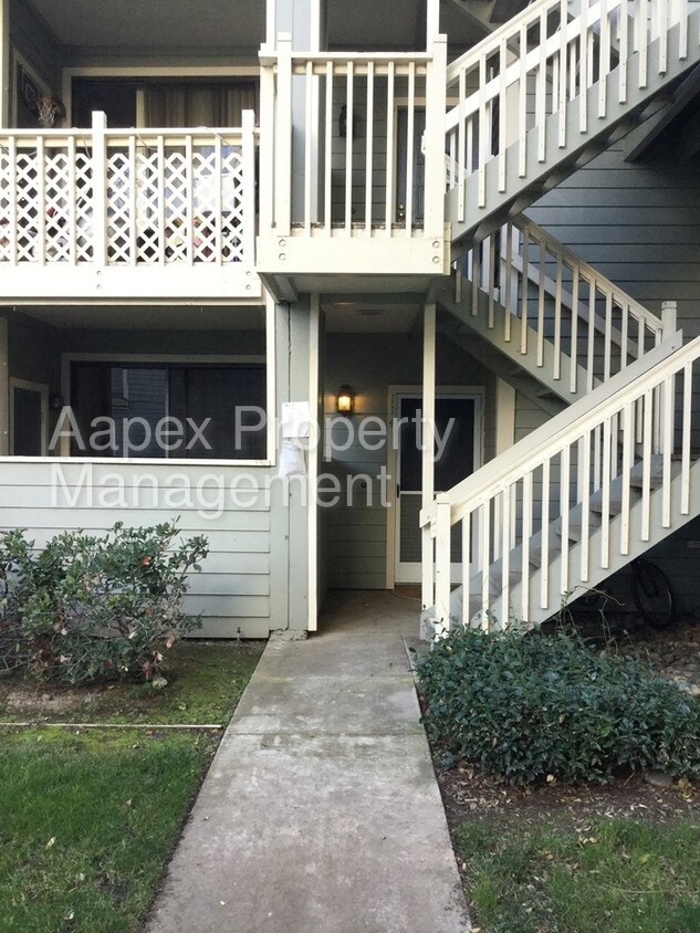 Primary Photo - 3501 Birchwood Ter