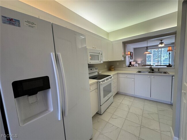 Foto del edificio - 14970 Vista View Way
