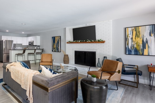 Building Photo - Westchester Townhomes