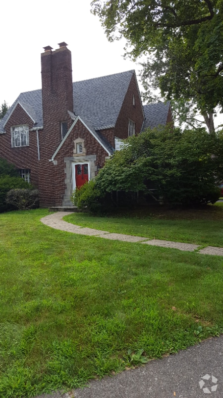 Building Photo - 4104 Hudson Dr