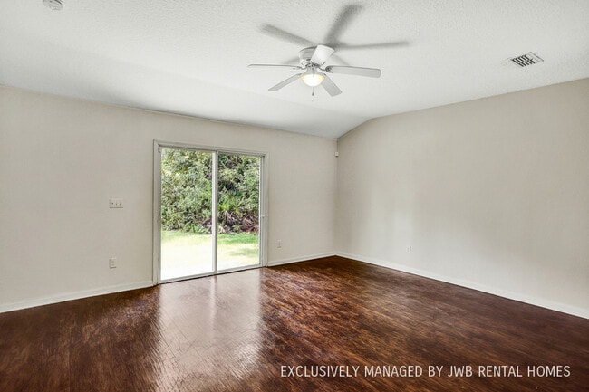 Building Photo - 12263 Harts Rd