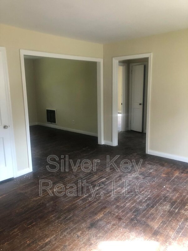 Building Photo - 505 Guille St