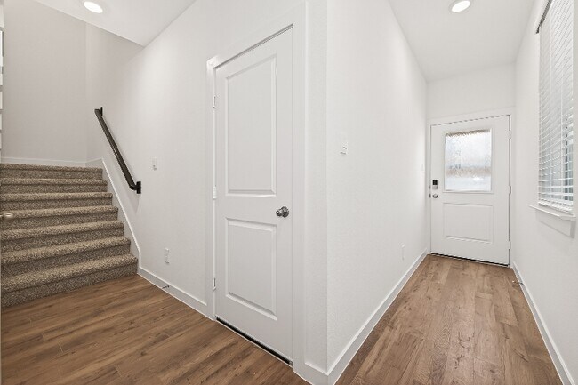 Building Photo - 3551 Shearwater St