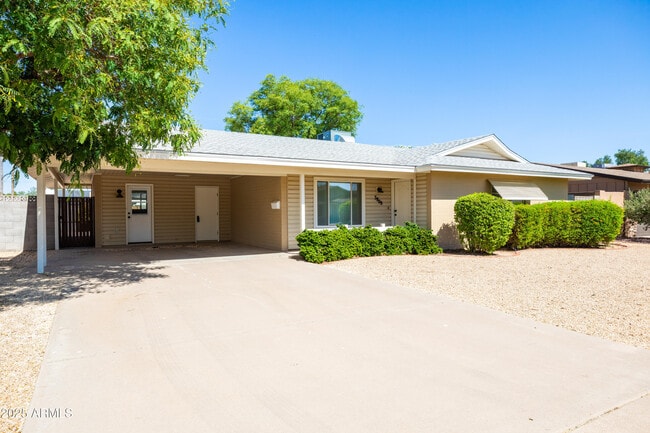 Building Photo - 3809 N 85th Pl
