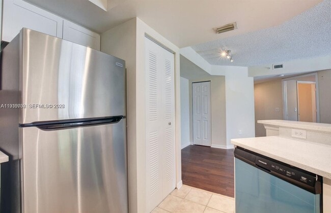 Foto del edificio - 4159 N Haverhill Rd