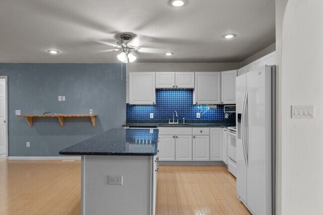 Building Photo - Virginia Beach Home