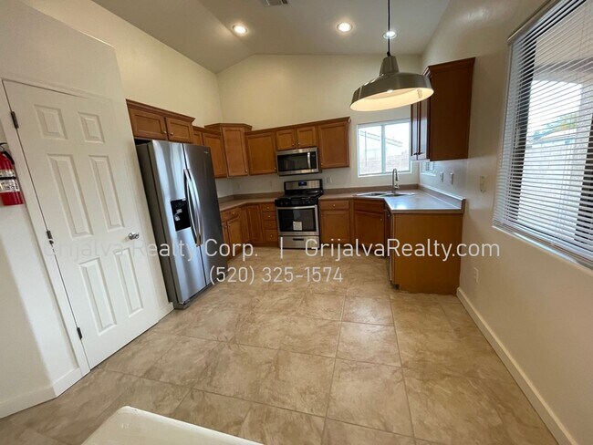 Building Photo - Lovely 3 Bedroom, 2 Bath Star Valley House for Rent (Valencia/Wade)