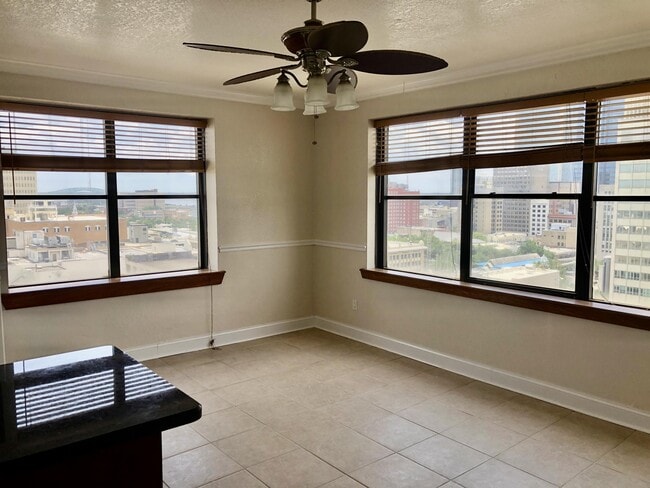 Foto del edificio - 311 W Ashley St