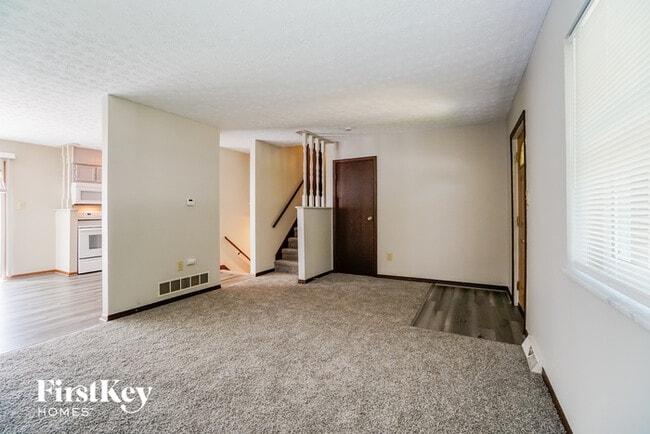 Building Photo - 627 Presidential Way