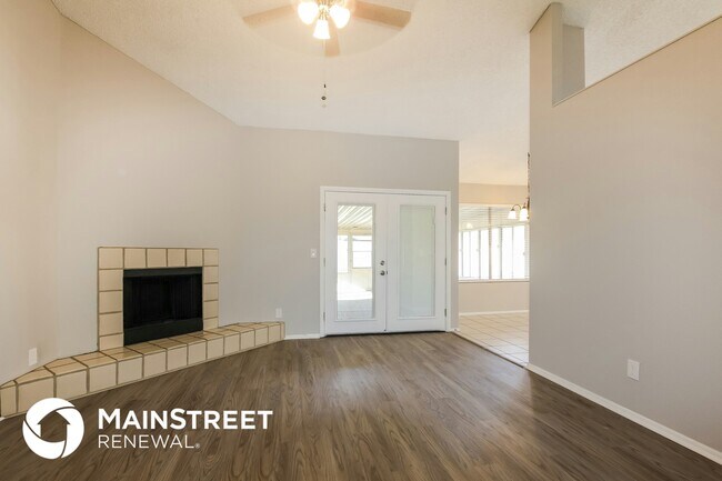 Foto del edificio - 5514 W Joan De Arc Ave