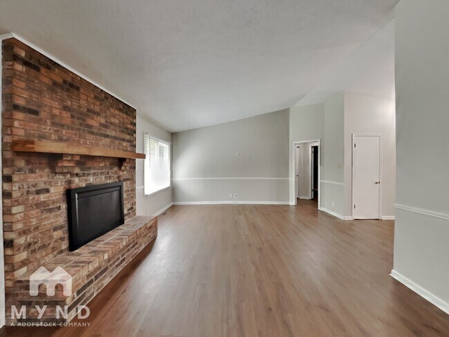 Building Photo - 8033 Clayburn Ct