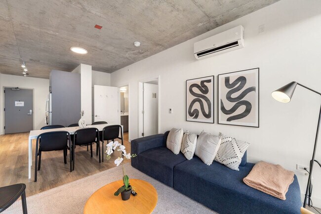 Foto del edificio - 853 W Blackhawk St