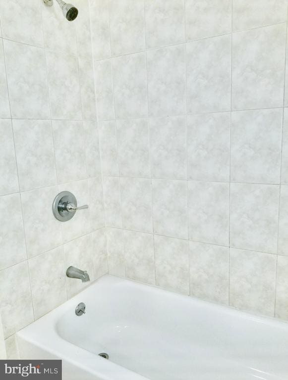 Foto del edificio - 805 Brooks Ln