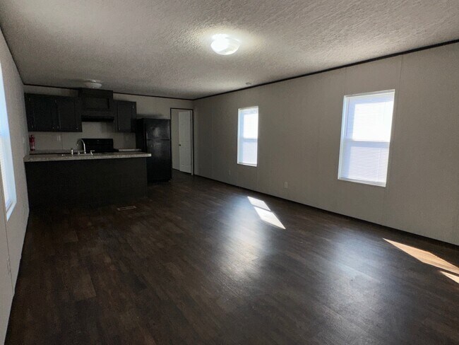 Building Photo - 507 Blakley Dr