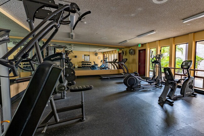 Foto del edificio - 6780 Friars Rd