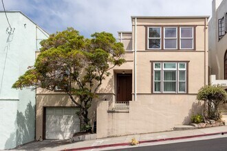 Building Photo - 2311 Hearst Ave