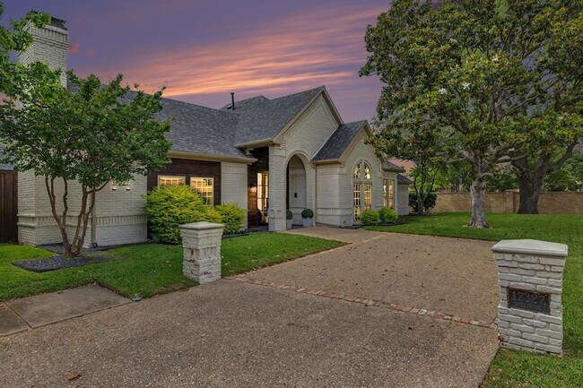Foto del edificio - 17327 Davenport Rd