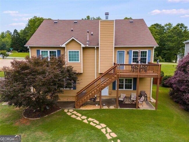 Building Photo - 638 Oberlochen Way