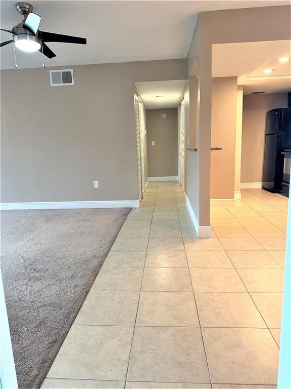 Building Photo - 5057 Vineland Rd