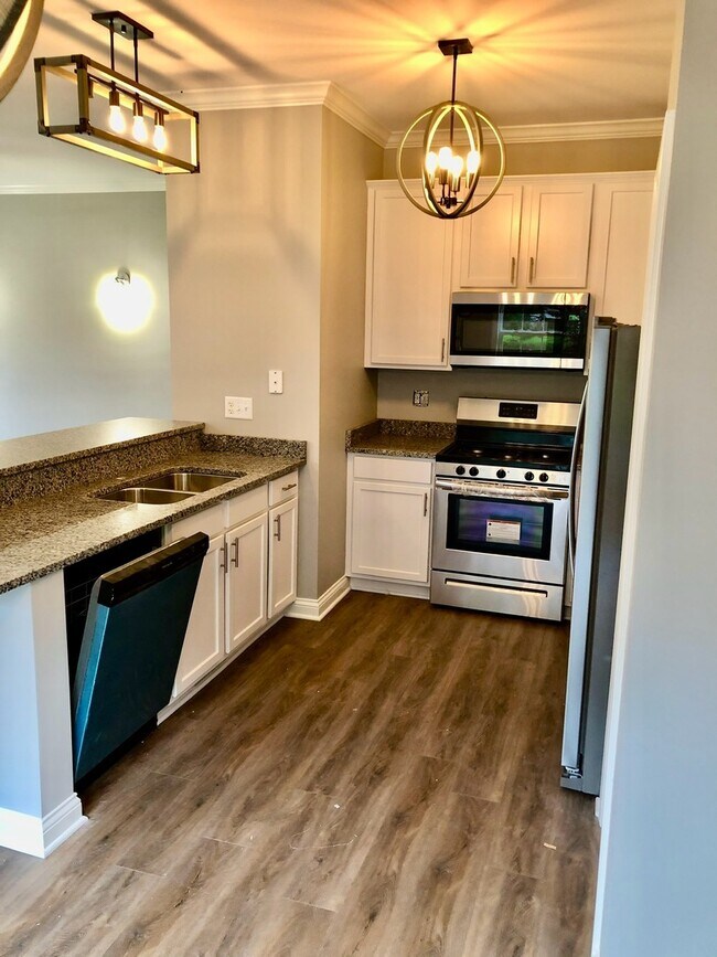 Foto del edificio - 24129 Walnut Cir