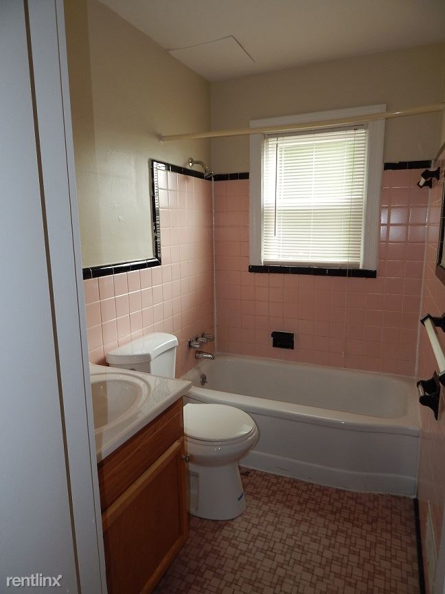 Foto del edificio - 115 W Adair St