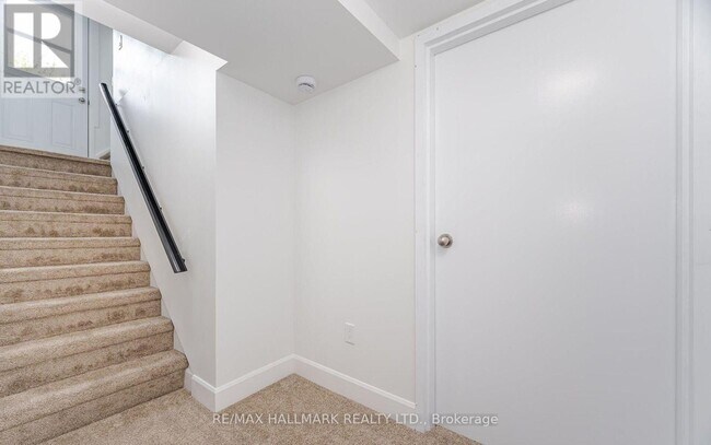 Building Photo - 283 PORTER - LOWER LEVEL St