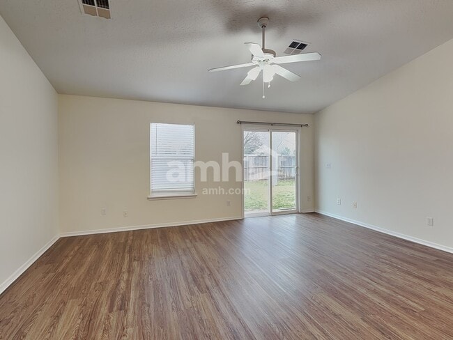 Building Photo - 9468 W Trestlewood Dr