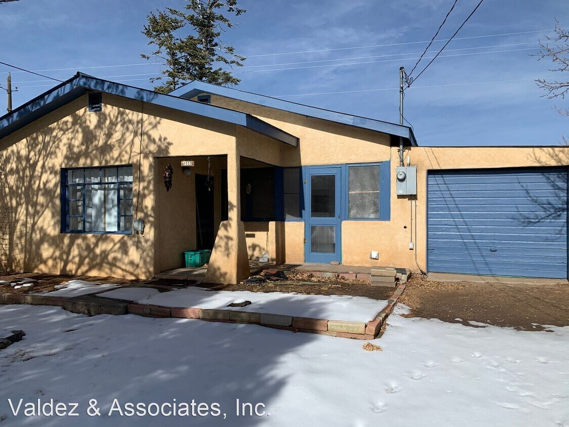 Primary Photo - 2 br, 1 bath House - 1117 Don Juan