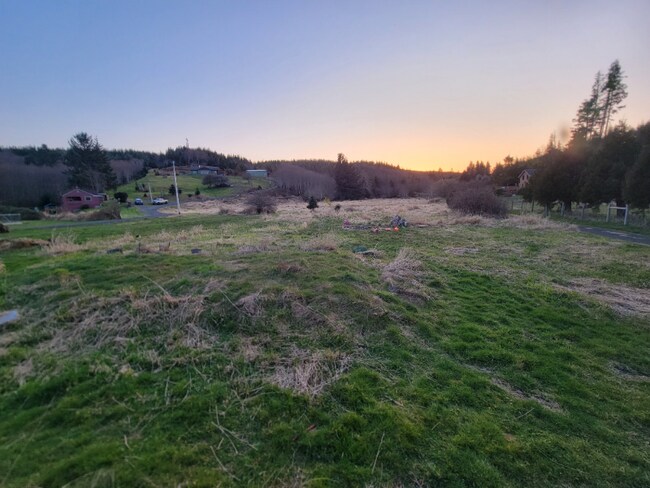 Building Photo - 91118 Youngs River Rd