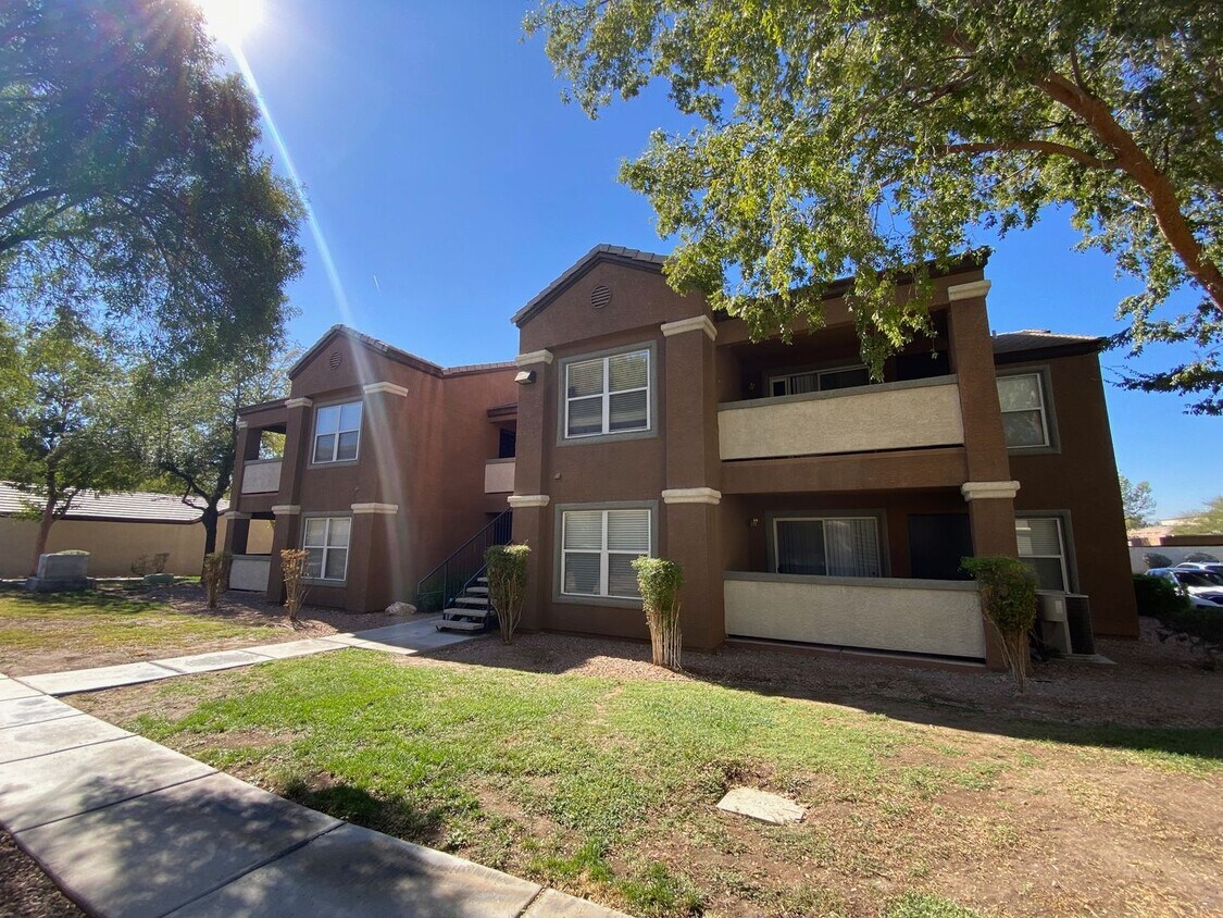 555 E Silverado Ranch Blvd, Las Vegas, NV 89183 House Rental in Las