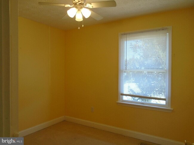 Building Photo - 602 Winslow Dr