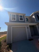 Building Photo - 848 Lynx St