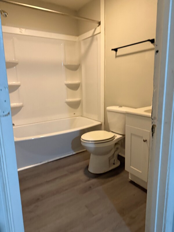 Foto del edificio - 260 N Commerce Ave