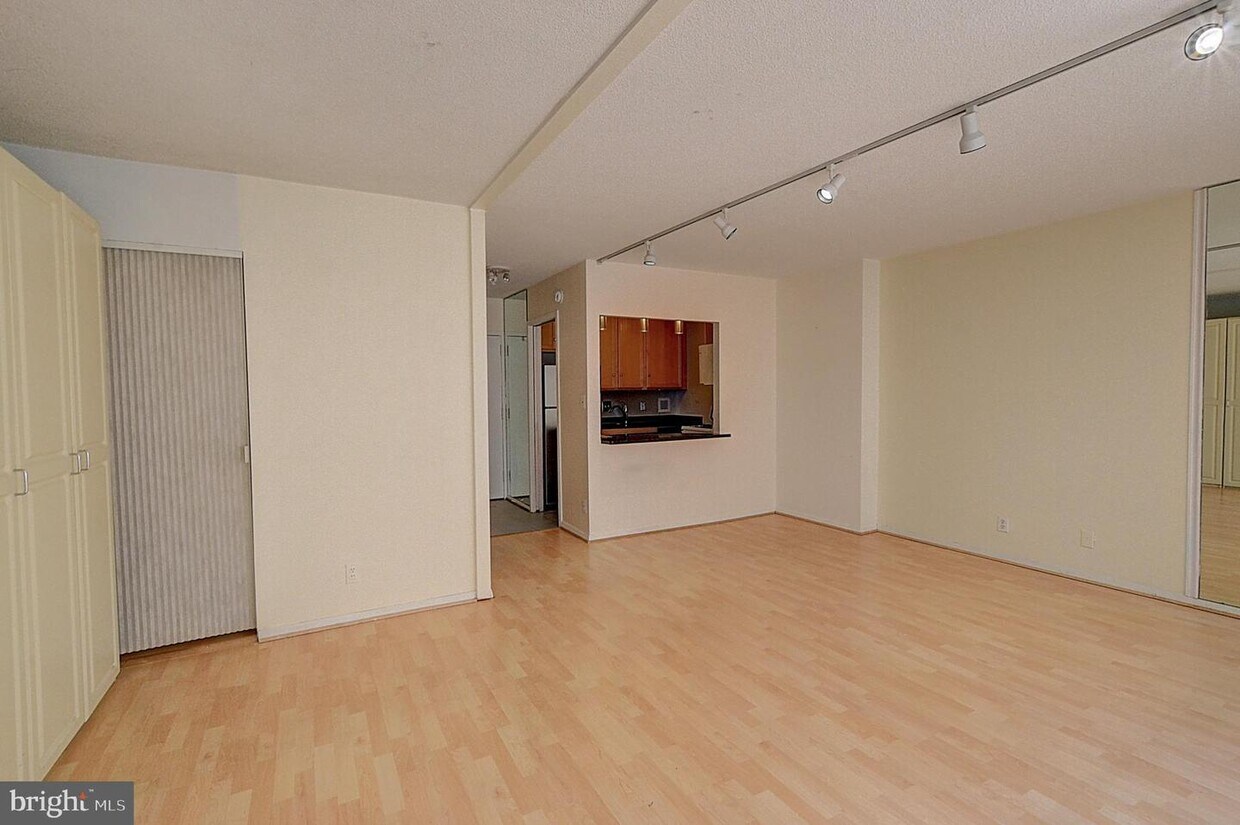 5500 Friendship Blvd Unit 1415N, Chevy Chase, MD 20815 Condo for Rent