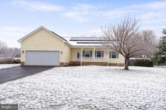 Building Photo - 220 Barnes Blvd