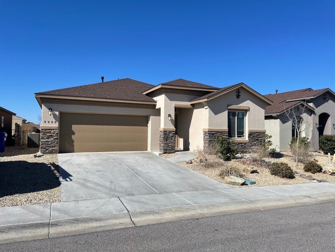 Foto principal - 3933 Agua Duro Dr