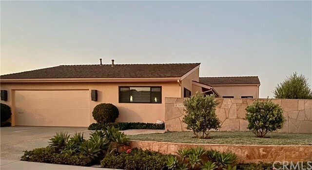 Primary Photo - 23201 Mindanao Cir
