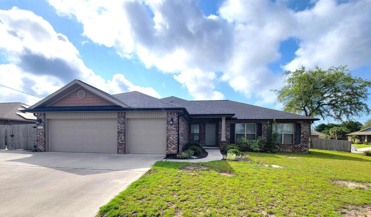 Foto principal - 8501 Holley Hills Cir