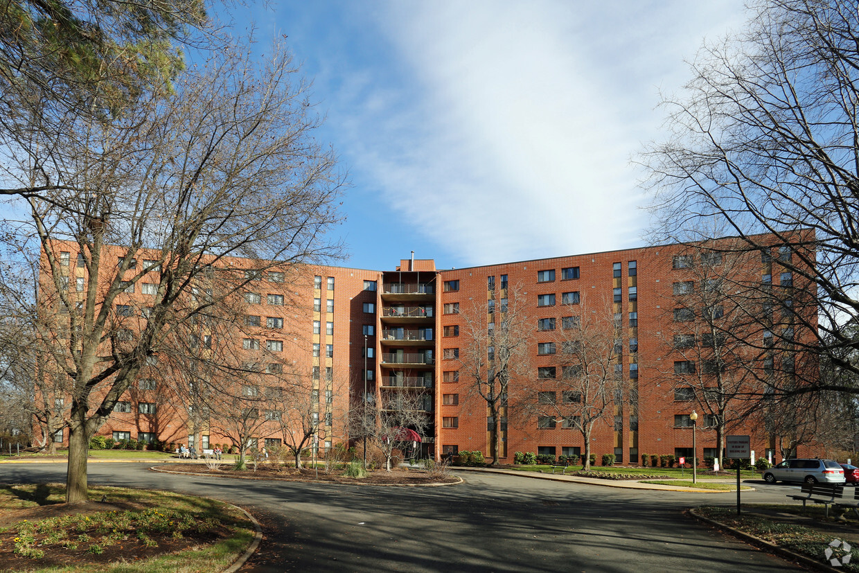 Building Photo - Renaissance Apartments