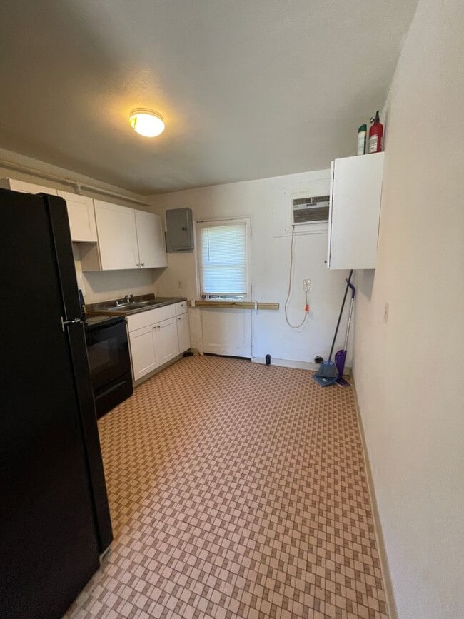 Building Photo - 1512 Wilson St