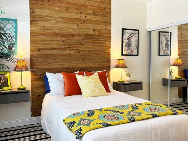 Foto del edificio - 335 Ocean Dr