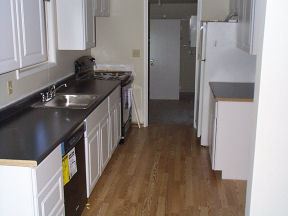 Building Photo - 9830 SW Inglewood St
