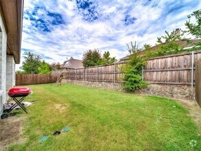 Building Photo - 401 Lake Cove Dr