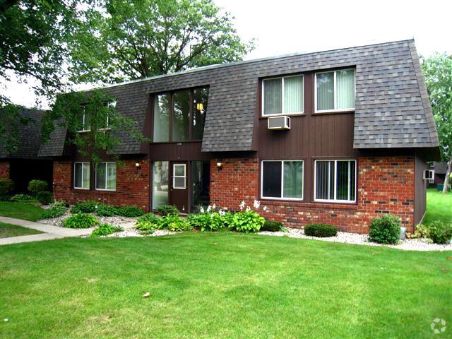 Primary Photo - Heritage Square Apartments