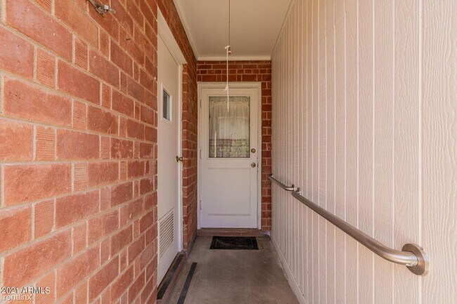Building Photo - 3 br, 2 bath House - 1816 E Lynne Ln