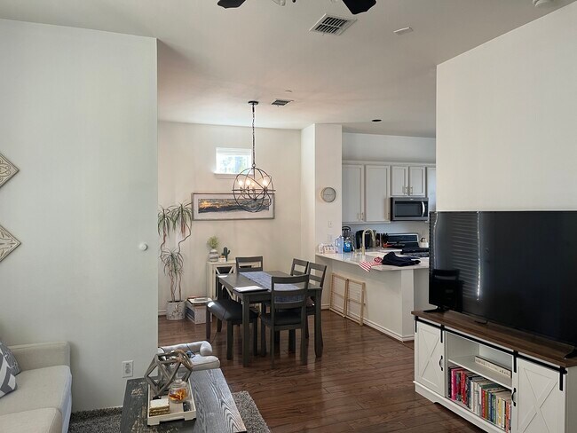 Foto del edificio - 4050 McKinney Ave