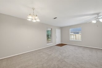 Building Photo - 16022 Old River Rd