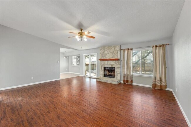 Building Photo - 12225 Mosley Ln