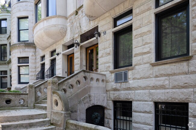 Entrance - 58 W 87th St