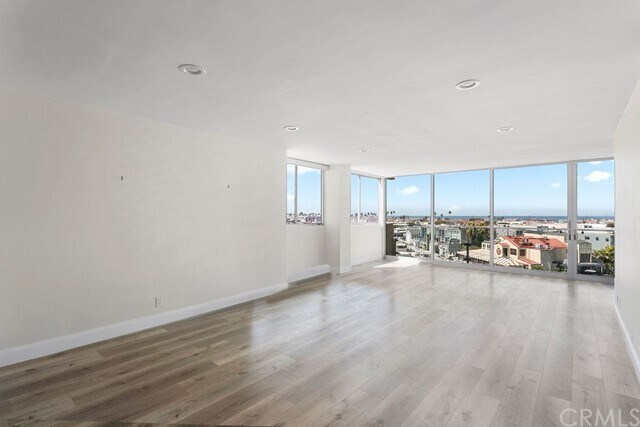 Building Photo - 611 Lido Park Dr